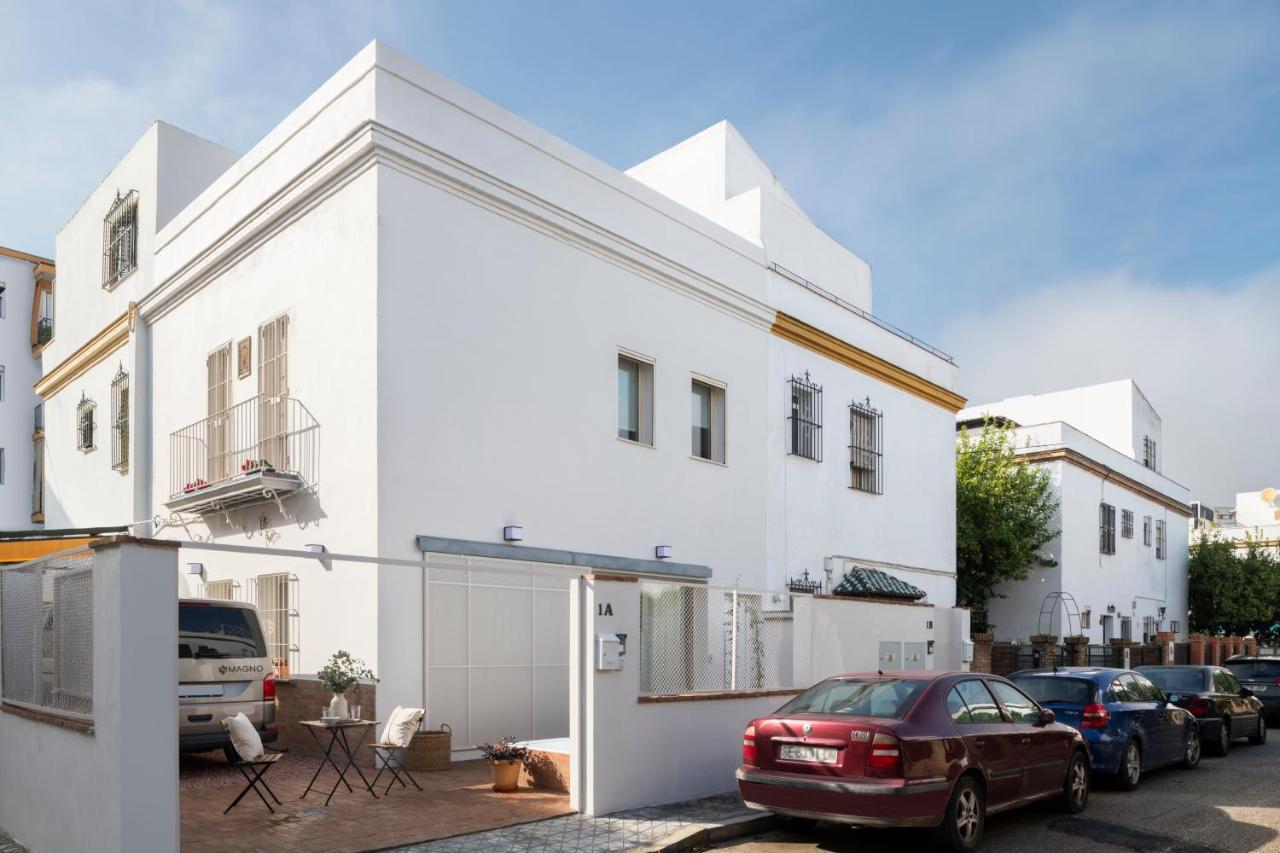 Magno Apartments Robles With Jacuzzi And Private Parking Seville Luaran gambar